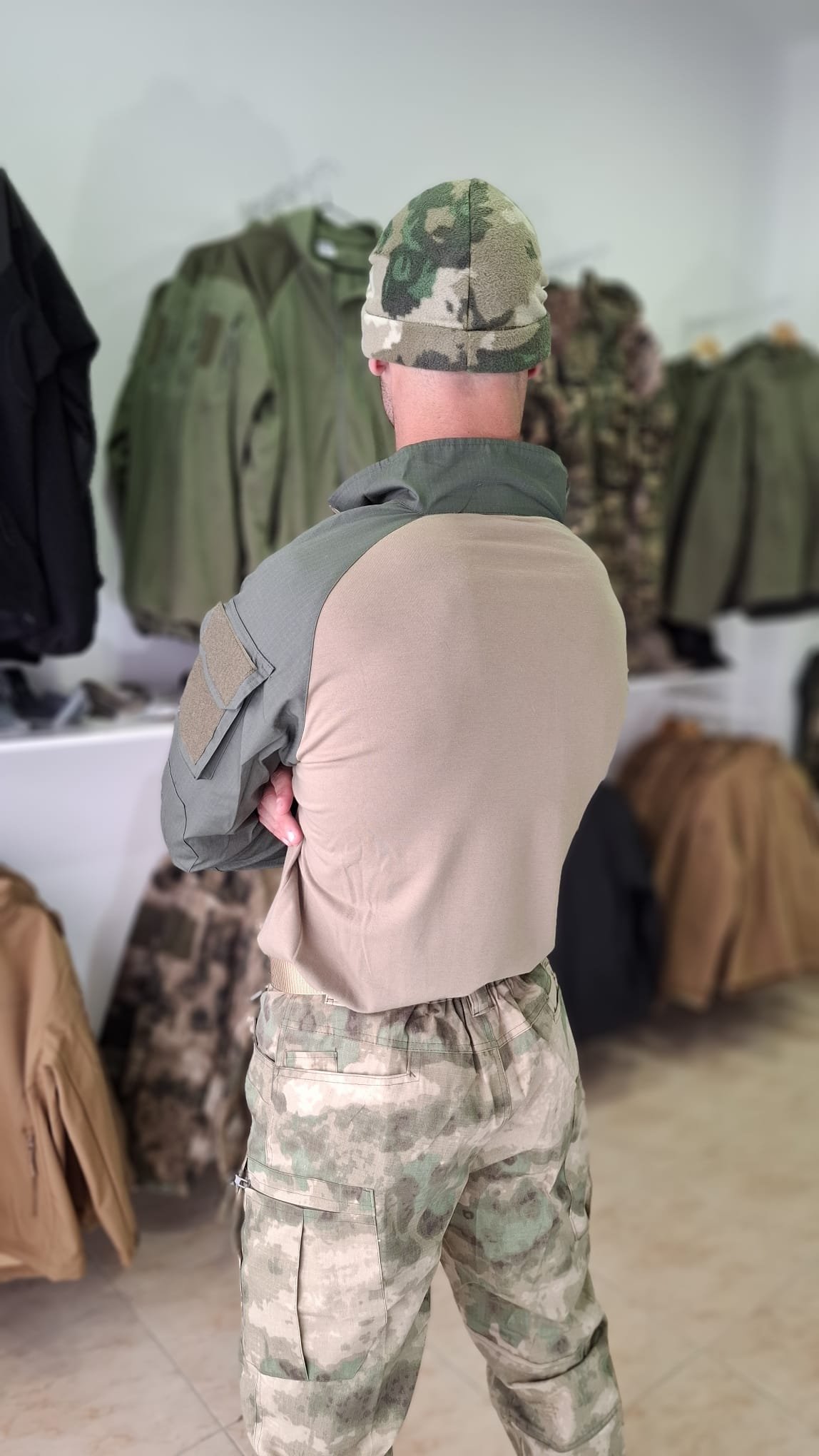 Camiseta técnica combi manga larga - Imagen 6