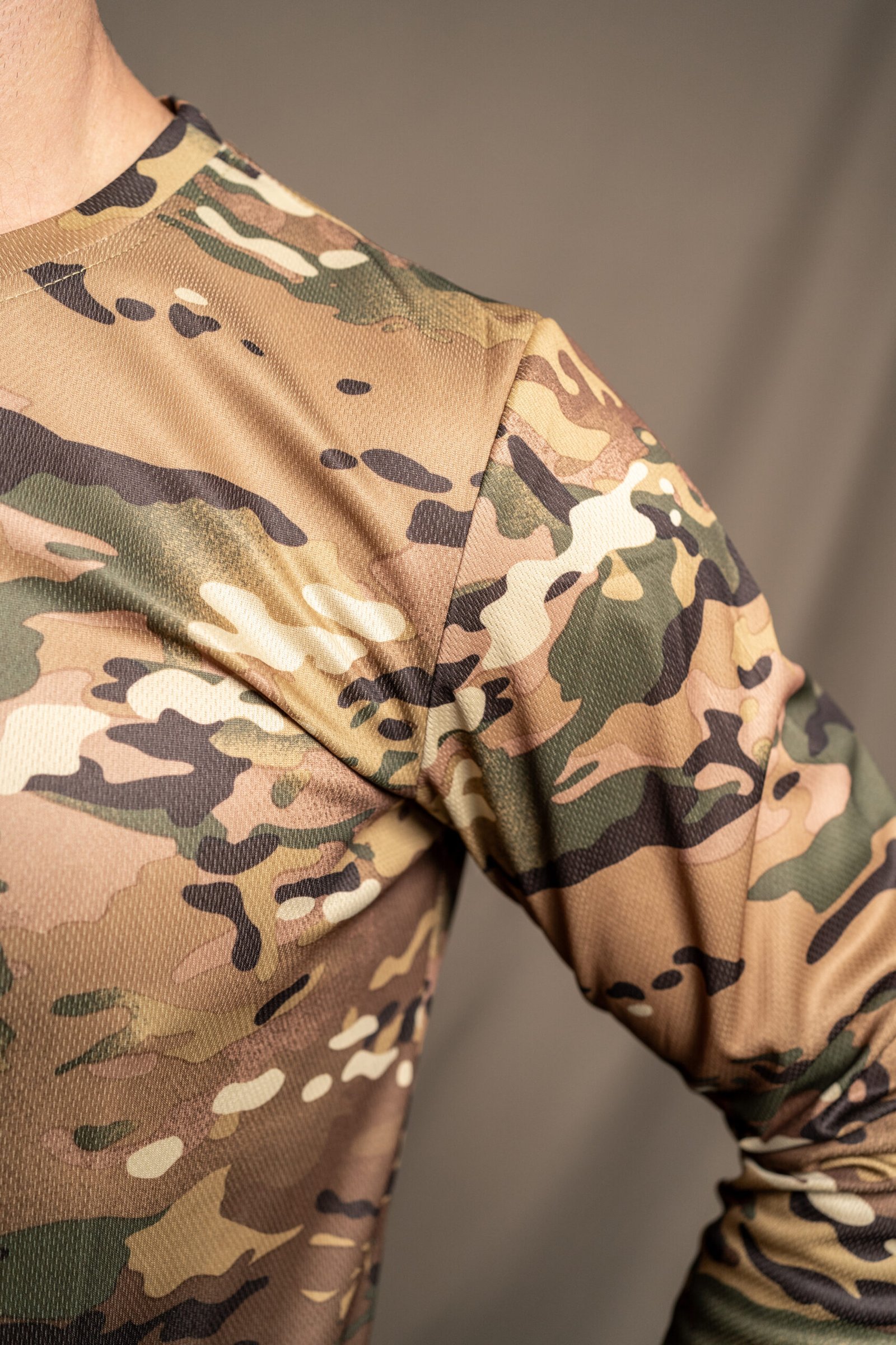 Camiseta técnica manga larga - Imagen 10