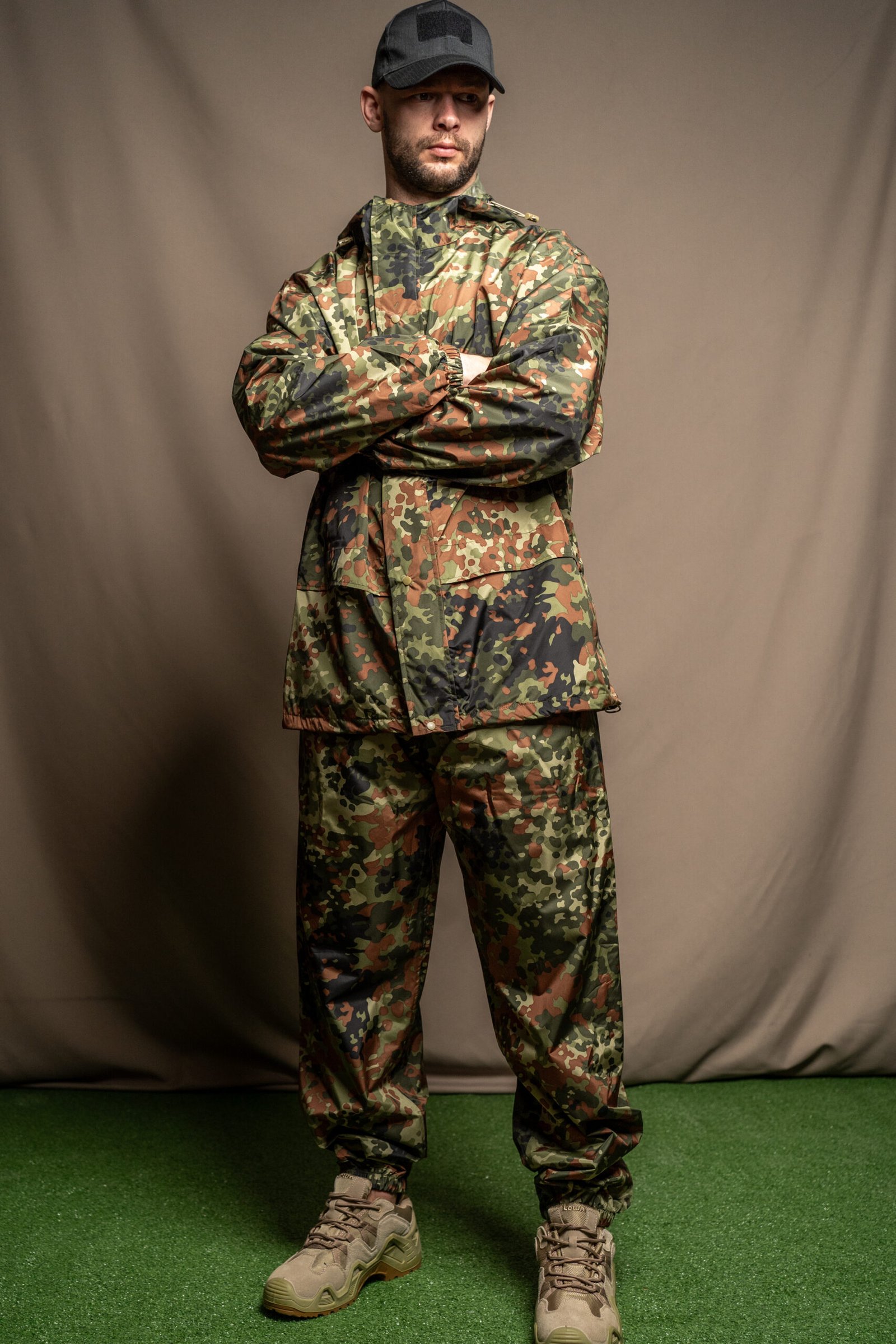 Conjunto impermeable fino - Imagen 22